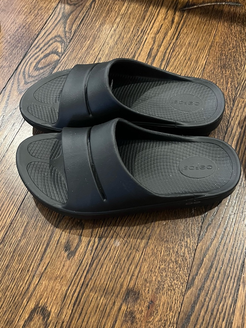 OOFOS Men's Black Slide Sandals